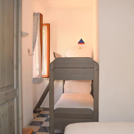 Sea Breeze Apartment